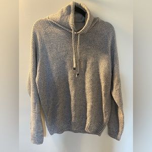 Men’s medium grey sweater